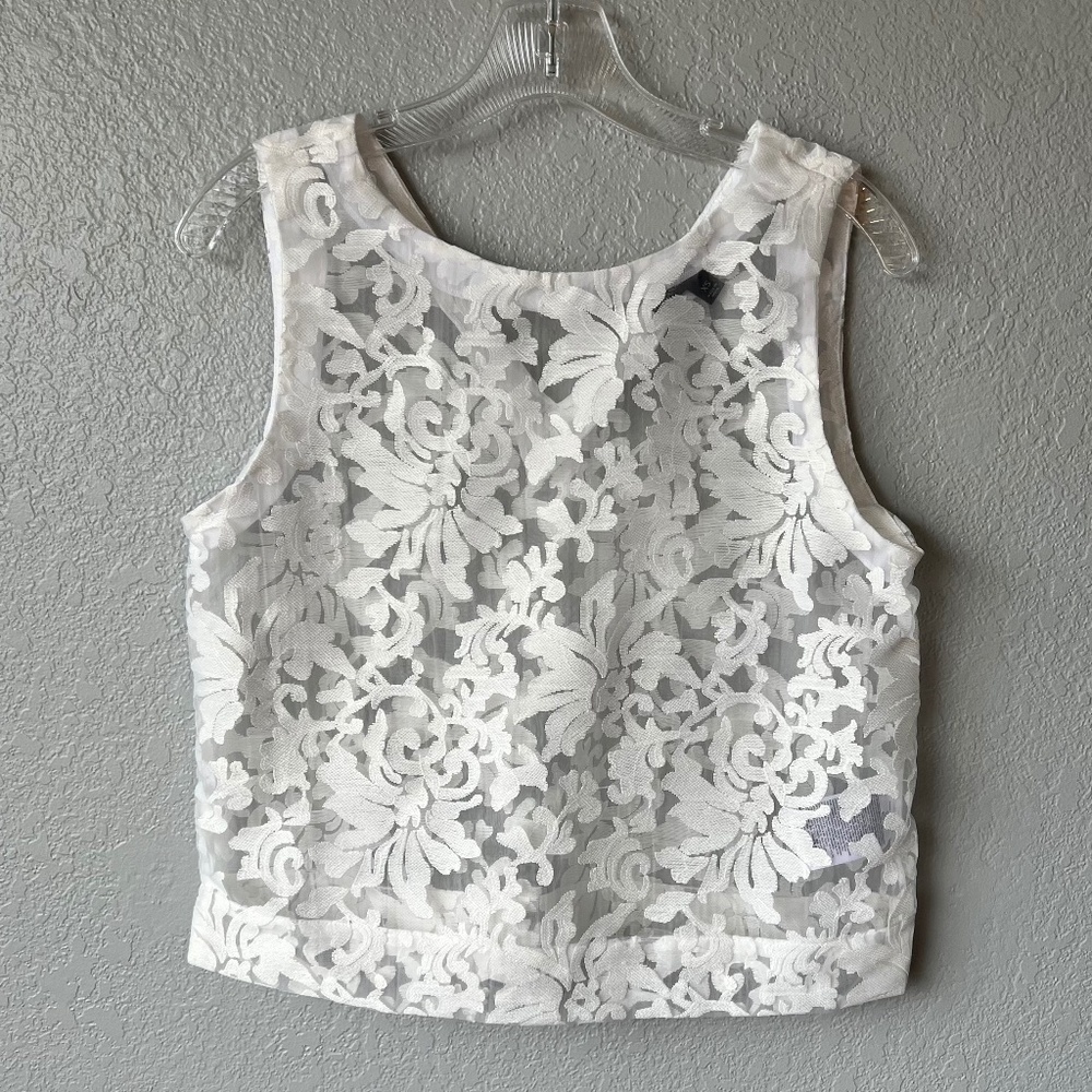 Banana Republic White Lace Sleeveless Shell Top